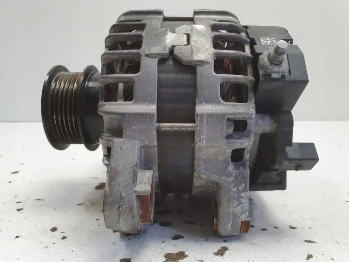 Volvo V40 II 2.0 D D2 ALTERNATOR 150A 31419101