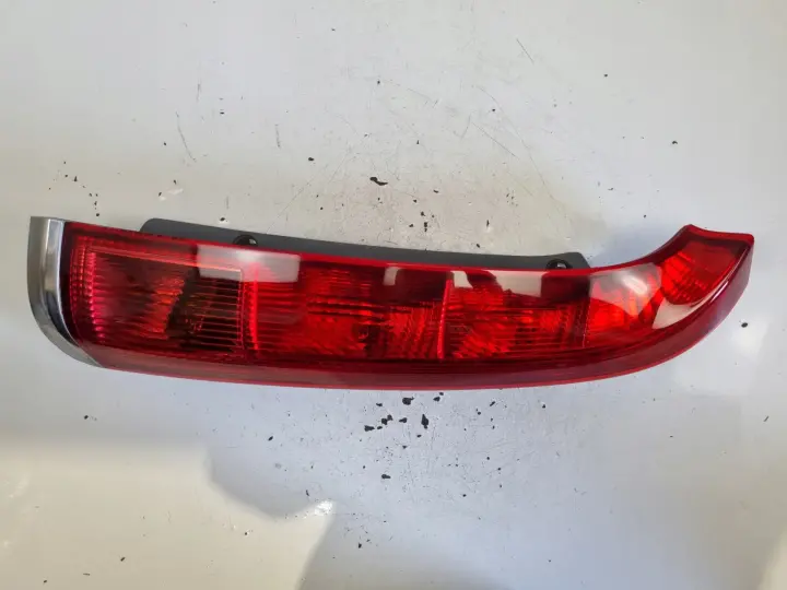 Honda Stream I 00-03r TYLNIA TYLNA LAMPA PRAWA prawy tył ŁADNA
