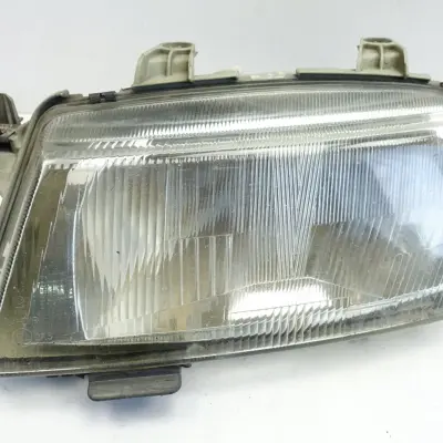Saab 9000 94- PRZEDNIA LAMPA lewa EUROPA 3 piny