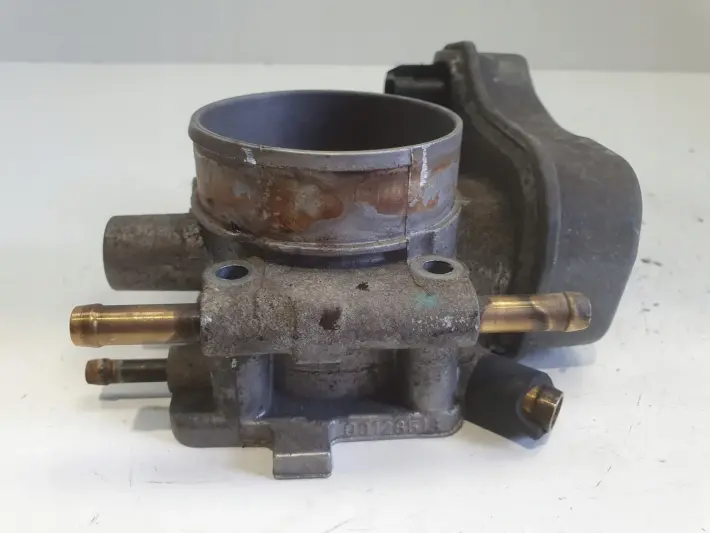 Opel Astra III H 1.8 16V PRZEPUSTNICA 09128518