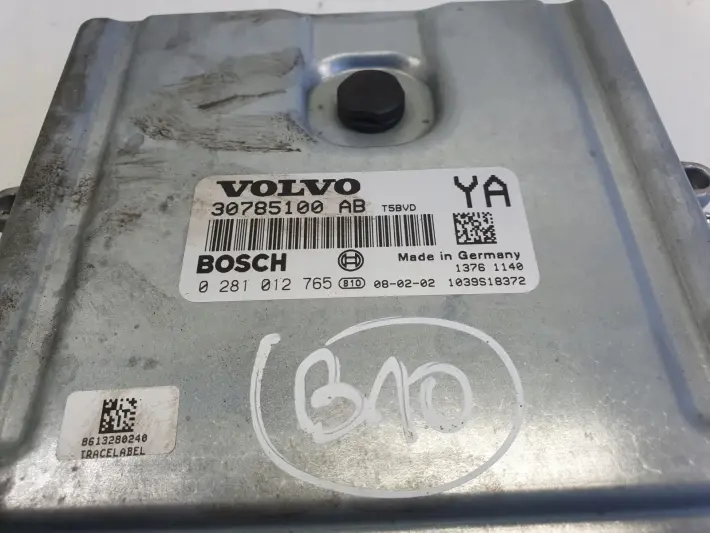 Volvo V60 1.6 D STEROWNIK SILNIKA komputer 31303095 31303095AC 0281016616