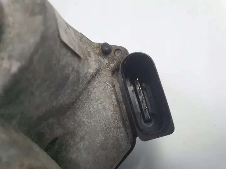 Audi A3 II 8P 1.9 TDI PRZEPUSTNICA 03G128063M