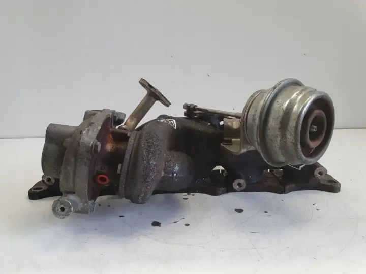 Volvo V60 2.4 D D4 TURBOSPRĘŻARKA turbo 36010146