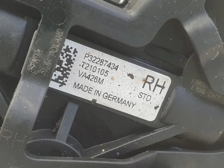 Volvo XC60 II TYLNY ZACISK HAMULCOWY prawy tył P32287434