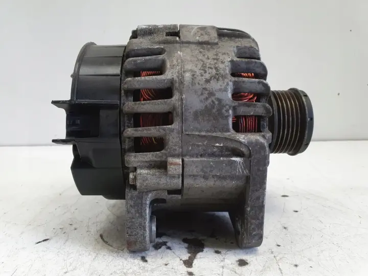 Renault Megane III 1.5 DCI ALTERNATOR valeo