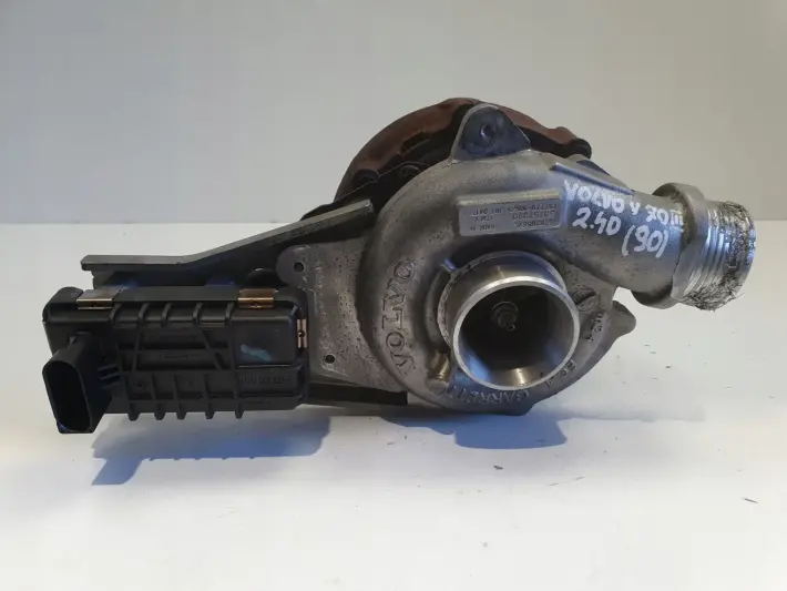 Volvo S80 II S60 I V70 II 2.4 D5 TURBOSPRĘŻARKA turbo 30757080