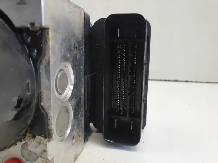 Volvo V60 S60 II POMPA ABS Sterownik 31329137