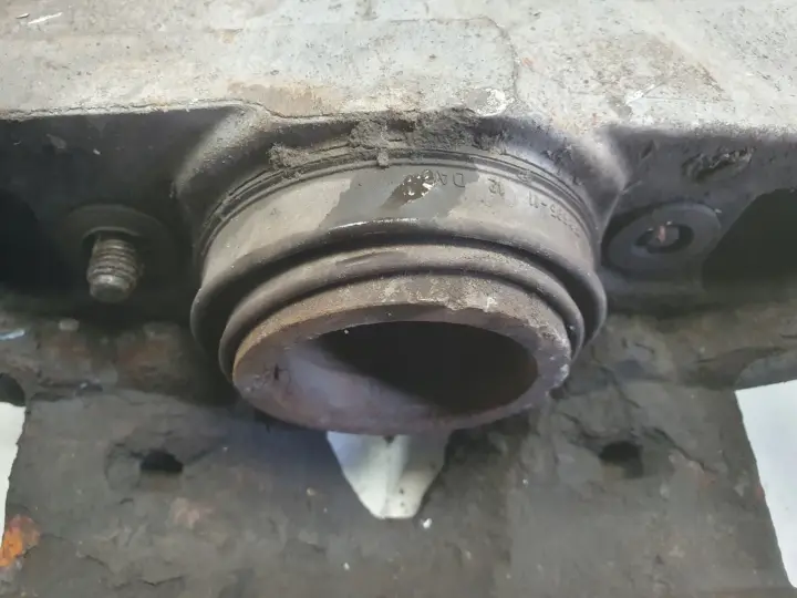 Volvo S80 II V70 III PRZEDNI ZACISK HAMULCOWY prawy przód 316 mm 946