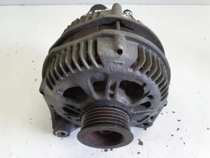 Range Rover III L322 3.0 D ALTERNATOR YLE500180