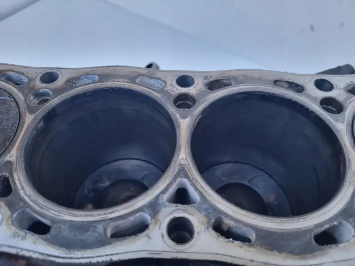 DÓŁ SILNIKA BLOK WAŁ TŁOKI Volvo V70 III S80 II S40 V50 C30 2.0 D D4204T