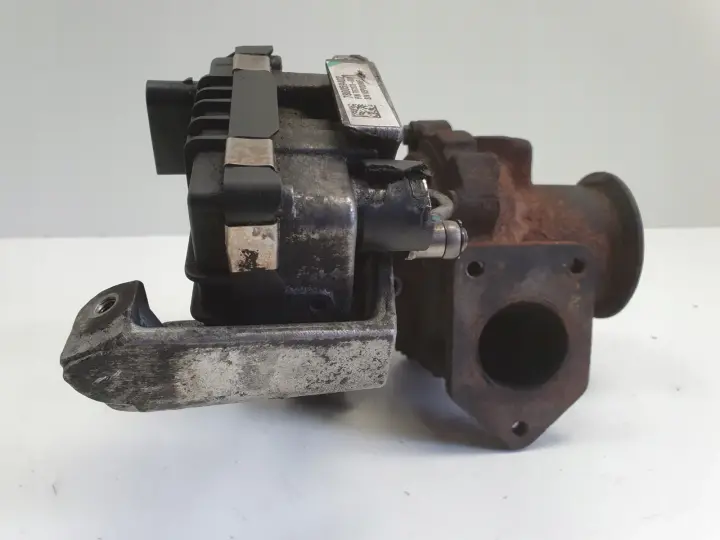 BMW E87 E90 E91 2.0 D N47 TURBOSPRĘŻARKA turbo 7800594