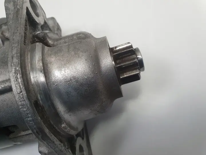 VW Passat B6 1.6 FSI ROZRUSZNIK bosch BLF