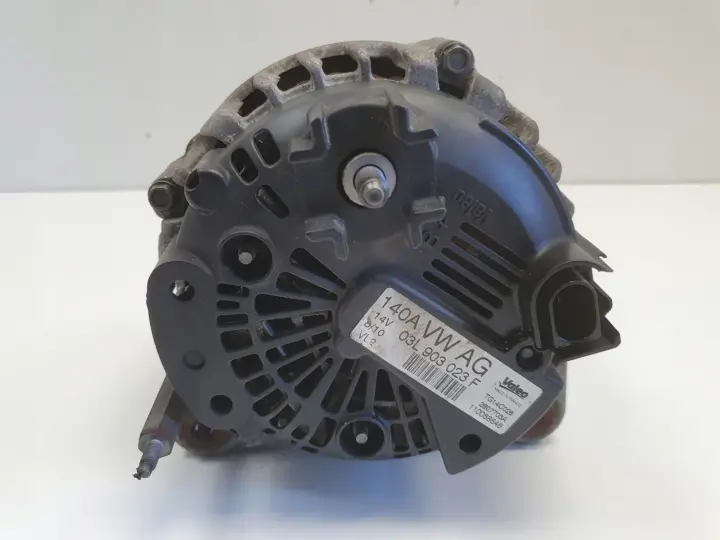 VW Passat B6 2.0 TDI ALTERNATOR 03L903023F 140A valeo