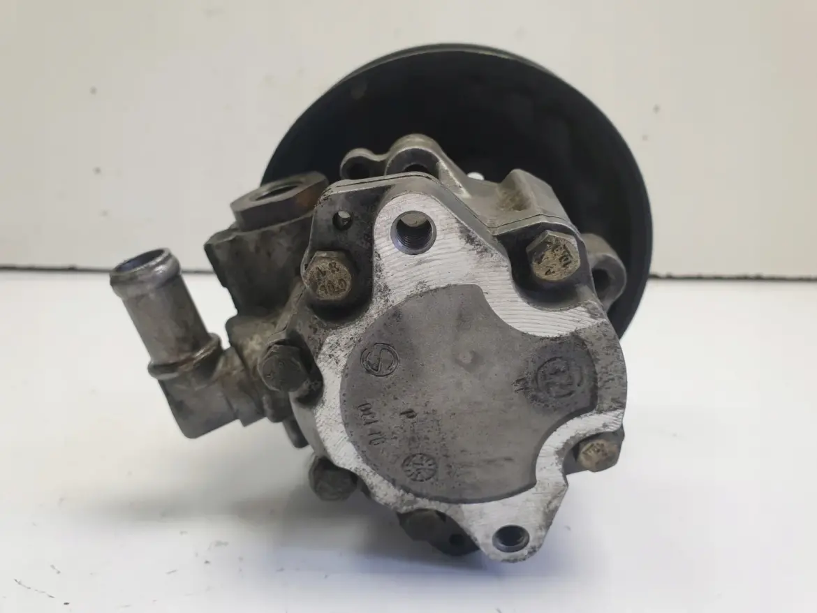 Land Rover Discovery 3.9 V8 POMPA WSPOMAGANIA