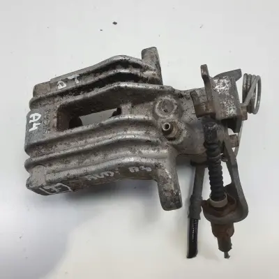 Vw Passat B5 Audi A4 B5 ZACISK HAMULCOWY Prawy tył pasażera Lucas