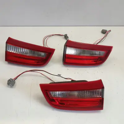 Volvo S60 II TYLNA LAMPA PRAWA prawy tył W KLAPE