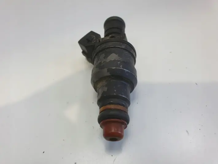 Audi A4 B5 1.8 20V WTRYSKIWACZ wtrysk 0280150444