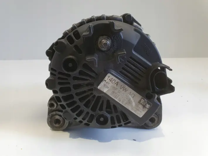 Audi A4 B7 2.0 TDI ALTERNATOR 06F903023H valeo 140A