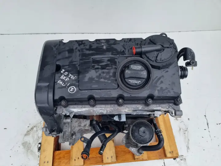 SILNIK VW Passat B6 2.0 TDI 140KM 160tyś pali BKP