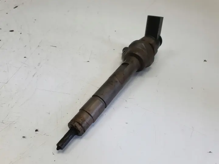 BMW E87 E90 E91 2.0 D WTRYSKIWACZ wtrysk 0445110289
