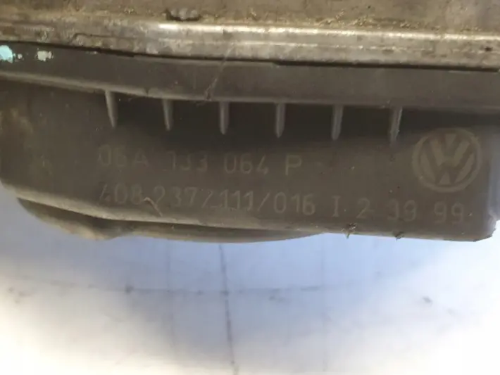 VW Sharan 1.8 T turbo PRZEPUSTNICA 06A133064P
