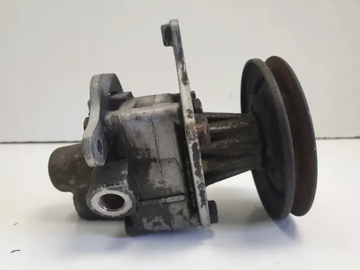 BMW E36 1.8 i POMPA WSPOMAGANIA 7681955
