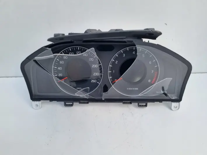 Volvo S80 II V70 III XC70 II 2.5 T LICZNIK ZEGARY Europa benzyna 31270898AA