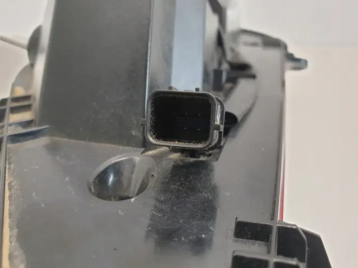Hyundai Santa Fe IV TYLNA LAMPA PRAWA prawy tył