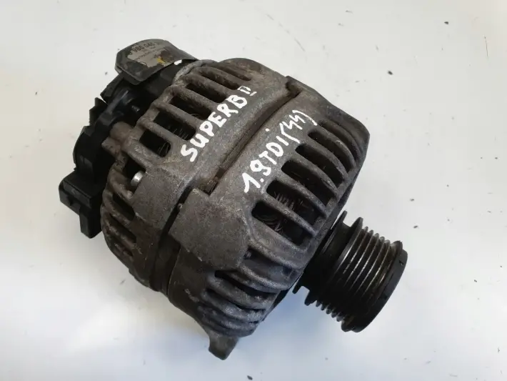 Skoda Superb II 1.9 TDI ALTERNATOR Bosch