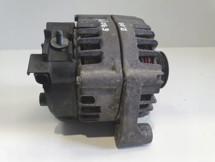 BMW E87 E90 2.0 D ALTERNATOR valeo 7802261 AL03 180A