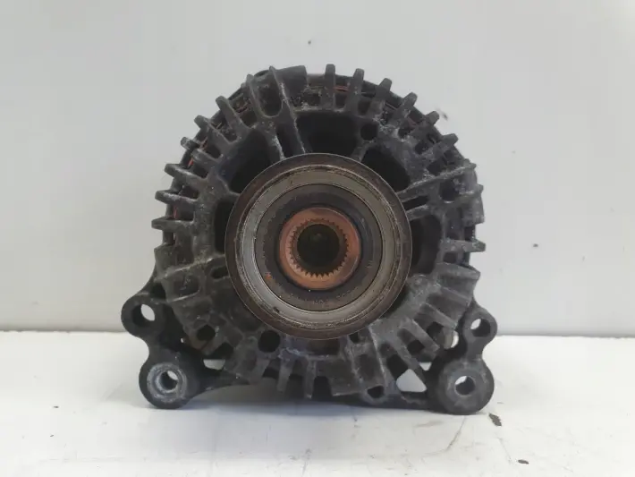 Audi A4 B7 2.0 TDI ALTERNATOR valeo