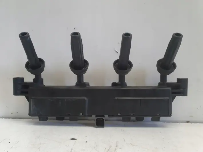 Peugeot 206 1.1 8V CEWKA ZAPŁONOWA 9635864680