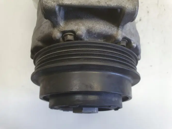 Mercedes W213 E63S AMG 4.0 V8 SPRĘŻARKA KLIMATYZACJI pompa A0008304702
