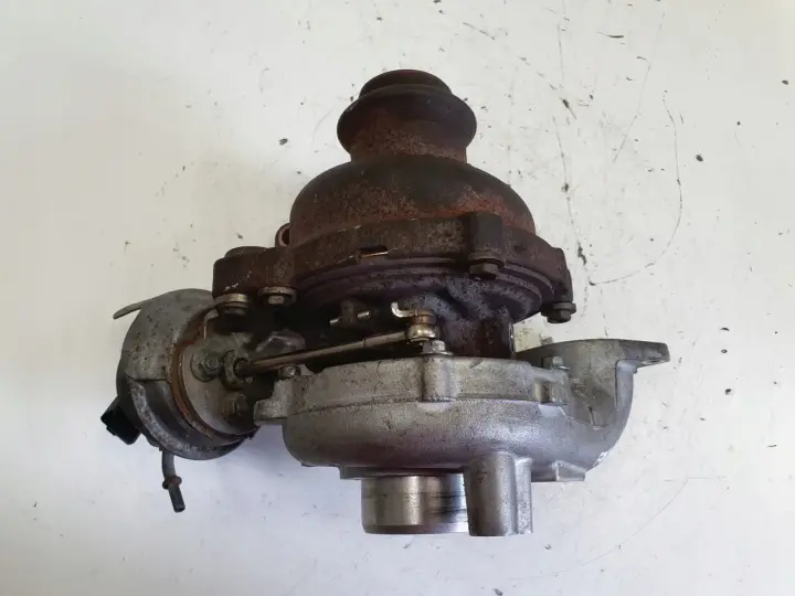 Ford Focus MK3 1.6 TDCI TURBOSPRĘŻARKA 9686120680