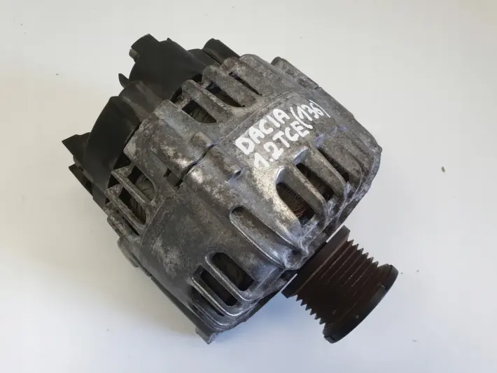 Dacia Duster I 1.2 TCe ALTERNATOR 231000091R valeo