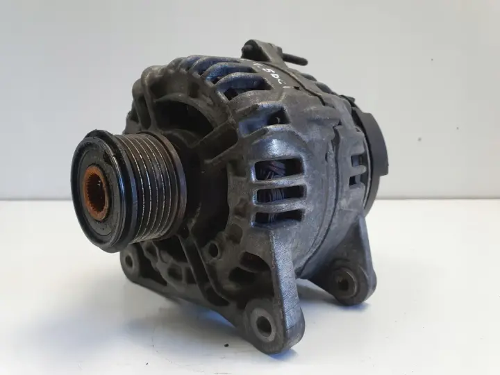 Renault Scenic III 1.5 DCI ALTERNATOR bosch 0124425037