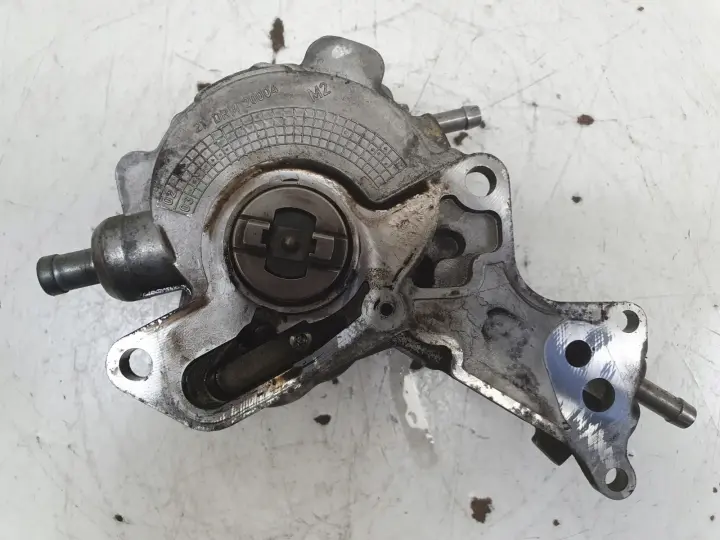 Skoda Fabia I 1.9 TDI 99-08r POMPA VACUM wakum LUK 038145209E