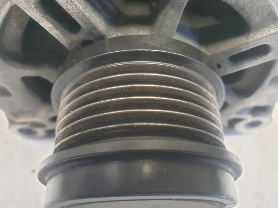 Volvo V40 II 1.6 D2 ALTERNATOR 150A 31419219 oryginał