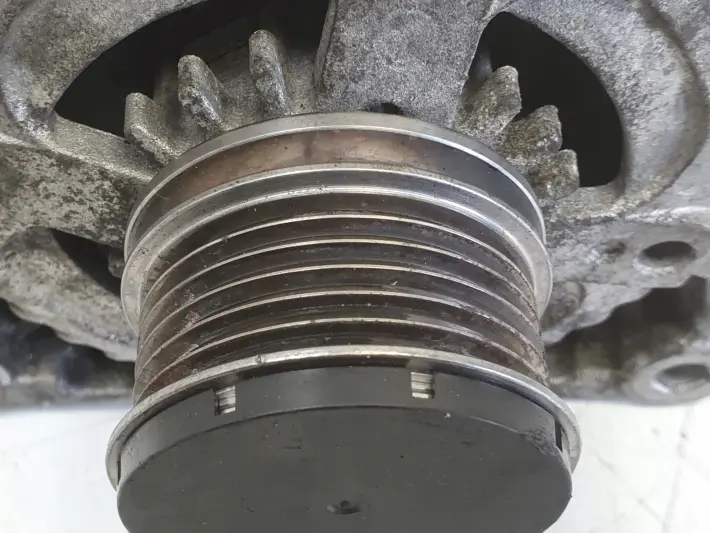 Ford Focus MK2 II 1.6 TDCI ALTERNATOR LRA02815