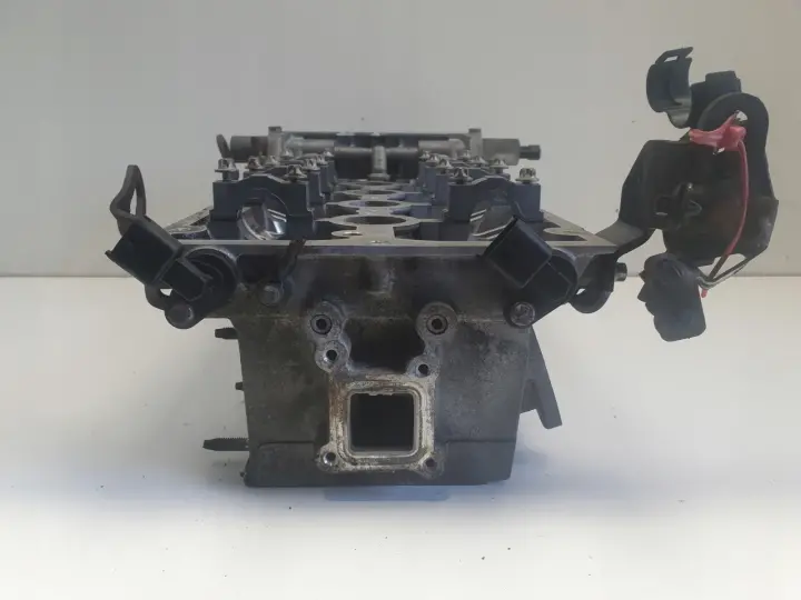 Opel Zafira B Astra J 1.6 16V A16XER GŁOWICA CYLINDRÓW 55559340