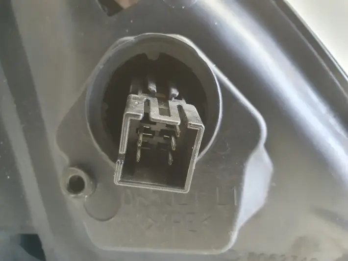 Opel Corsa C 00-06r LUSTERKO LEWE KIEROWCY 5 pin pinów