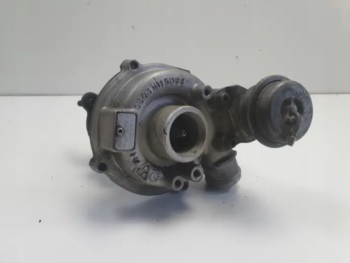 VW Bora 1.9 TDI TURBOSPRĘŻARKA turbo 038145701D