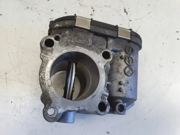 Opel Vivaro Trafic 2.0 DCI ROZRUSZNIK 0281002681 bosch 8200330810