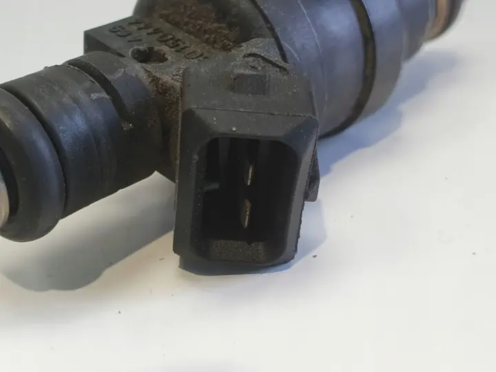 Audi A4 B5 1.8 20V WTRYSKIWACZ wtrysk 0280150444