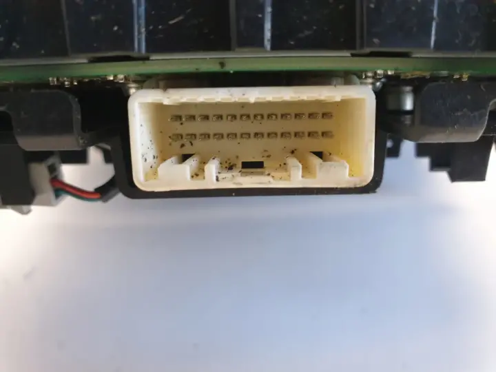 Ford F150 LAMPKA OŚWIETLENIA WNĘTRZA kabiny PRZÓD