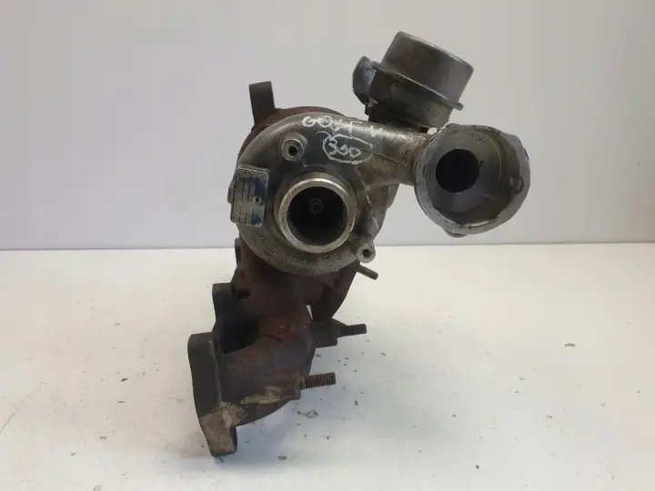 VW Golf V 1.9 TDI TURBOSPRĘŻARKA turbo 038253014g