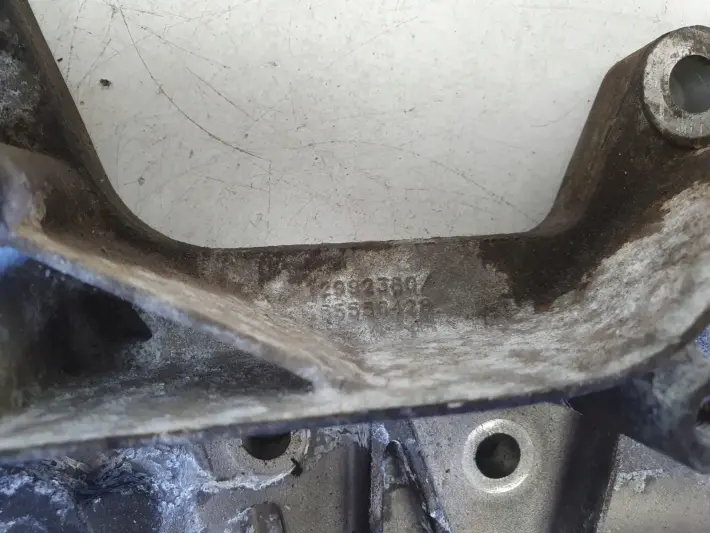 Opel Astra III H 1.6 1.8 16V POMPA OLEJU olejowa POKRYWA OBUDOWA 55556428