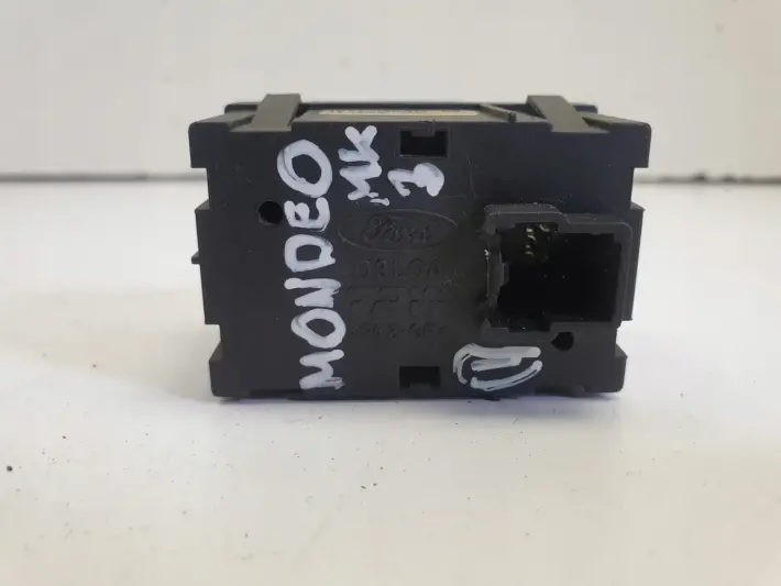 Mondeo III MK3 PRZEŁĄCZNIK PODGRZEWANIA FOTELI