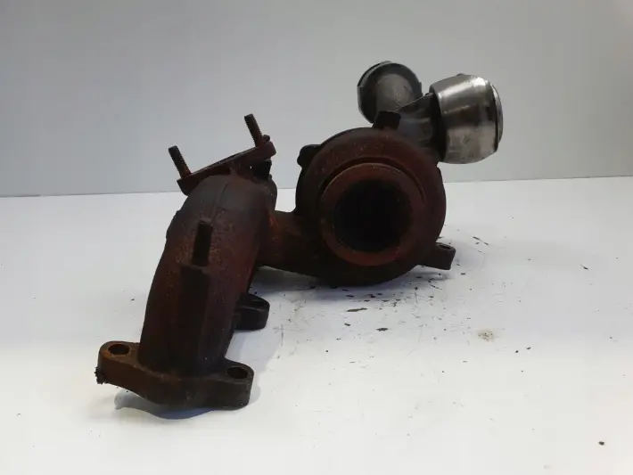 VW Passat B6 1.9 TDI TURBOSPRĘŻARKA 038253016K