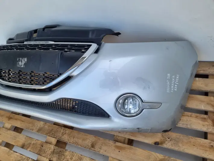 Peugeot 208 KOMPLETNY PRZEDNI ZDERZAK przód EZR EZRC GRIL GRILL 9672794477